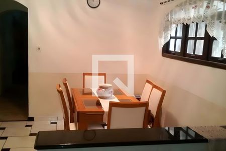 Casa à venda com 2 quartos, 125m² em Parque Gerassi, Santo André