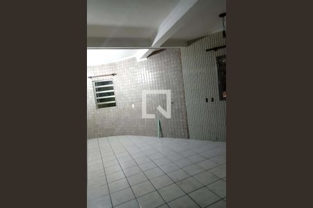 Casa à venda com 4 quartos, 209m² em Taboão, São Paulo