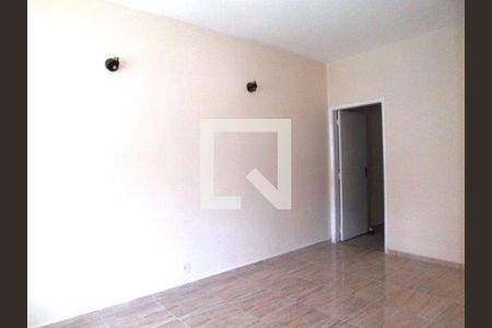 Casa à venda com 6 quartos, 300m² em Parque das Nações, Santo André