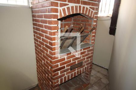Casa à venda com 2 quartos, 126m² em Vila Scarpelli, Santo André