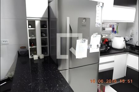 Casa à venda com 3 quartos, 110m² em Vila Linda, Santo André