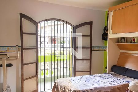 Casa à venda com 3 quartos, 283m² em Vila Vitória, Santo André