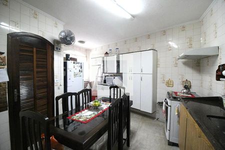 Casa à venda com 4 quartos, 129m² em Parque das Nações, Santo André