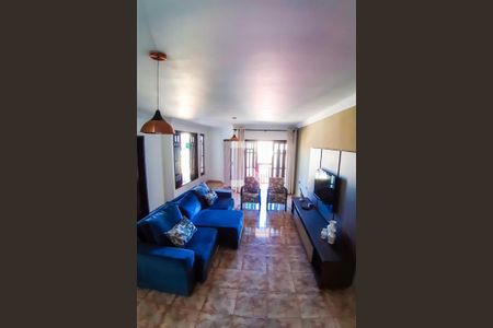 Casa à venda com 3 quartos, 386m² em Parque das Nações, Santo André