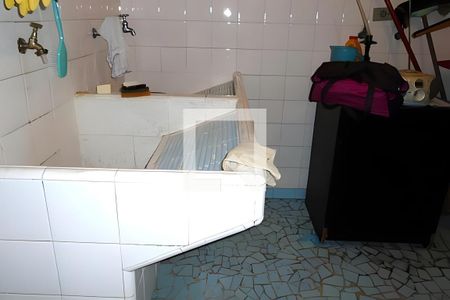 Casa à venda com 3 quartos, 360m² em Vila Assunção, Santo André