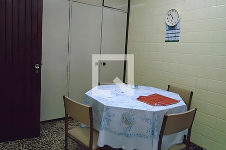 Casa à venda com 3 quartos, 360m² em Vila Assunção, Santo André