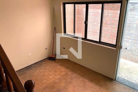 Casa à venda com 3 quartos, 156m² em Vila Scarpelli, Santo André