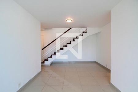 Sala de apartamento para alugar com 3 quartos, 208m² em Barra da Tijuca, Rio de Janeiro