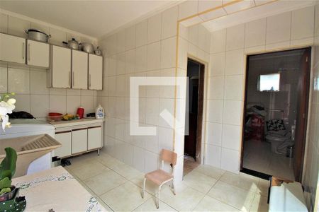 Casa à venda com 3 quartos, 164m² em Vila Guarará, Santo André