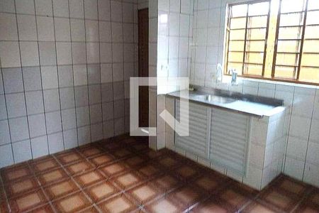 Casa à venda com 4 quartos, 240m² em Vila Alto de Santo Andre, Santo André