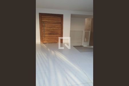 Casa à venda com 3 quartos, 251m² em Campestre, Santo André