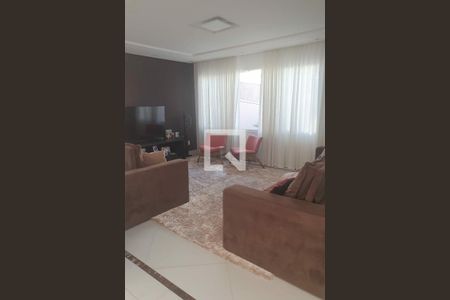 Casa à venda com 3 quartos, 251m² em Campestre, Santo André