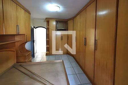 Casa à venda com 4 quartos, 125m² em Jardim Marek, Santo André