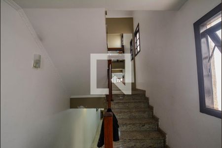 Escada de casa à venda com 3 quartos, 150m² em Vila Curuçá, Santo André