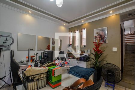Sala de casa à venda com 3 quartos, 150m² em Vila Curuçá, Santo André