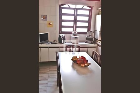 Casa à venda com 3 quartos, 240m² em Jardim Bela Vista, Santo André