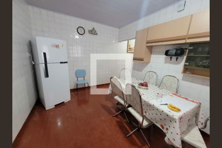 Casa à venda com 2 quartos, 219m² em Parque Central, Santo André