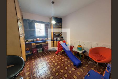 Casa à venda com 2 quartos, 219m² em Parque Central, Santo André