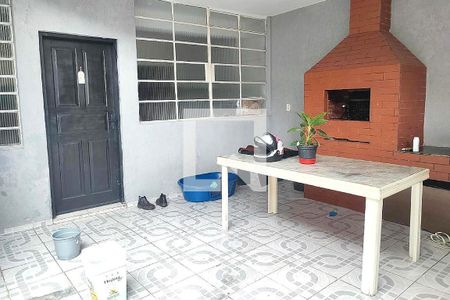 Casa à venda com 3 quartos, 268m² em Tamanduateí 4, Santo André