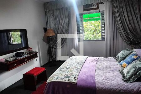 Casa à venda com 3 quartos, 268m² em Tamanduateí 4, Santo André