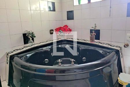 Casa à venda com 3 quartos, 268m² em Tamanduateí 4, Santo André