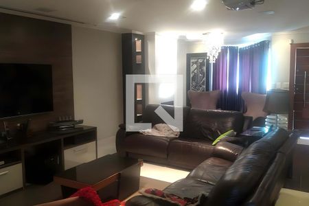 Casa à venda com 4 quartos, 200m² em Parque das Nações, Santo André