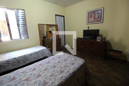 Casa à venda com 2 quartos, 206m² em Vila Curuçá, Santo André