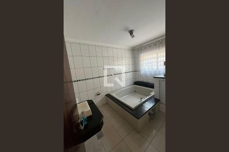 Casa à venda com 3 quartos, 160m² em Vila Metalúrgica, Santo André