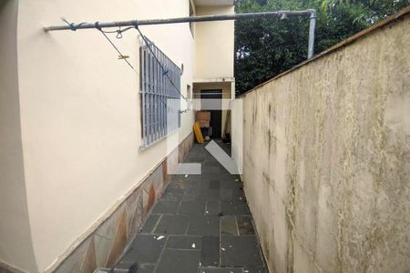 Casa à venda com 4 quartos, 300m² em Santa Maria, Santo André