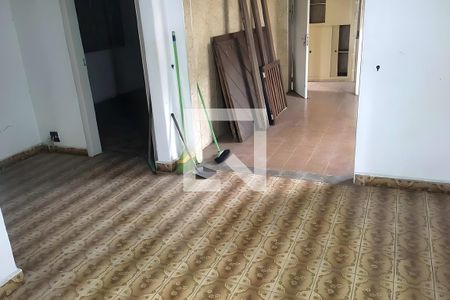 Casa à venda com 2 quartos, 196m² em Vila Leopoldina, Santo André