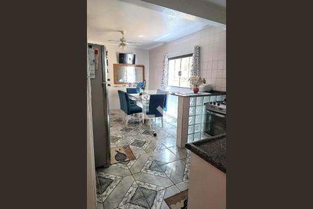 Casa à venda com 3 quartos, 142m² em Jardim Marek, Santo André