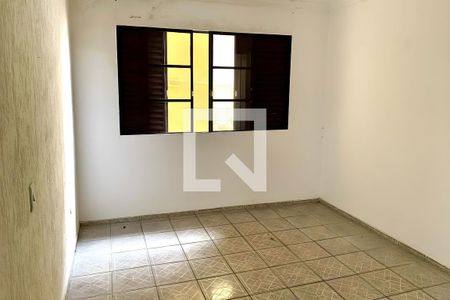 Casa à venda com 5 quartos, 175m² em Vila Curuçá, Santo André