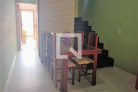 Casa à venda com 2 quartos, 71m² em Parque Oratório, Santo André