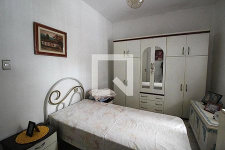 Casa à venda com 3 quartos, 300m² em Vila Curuçá, Santo André