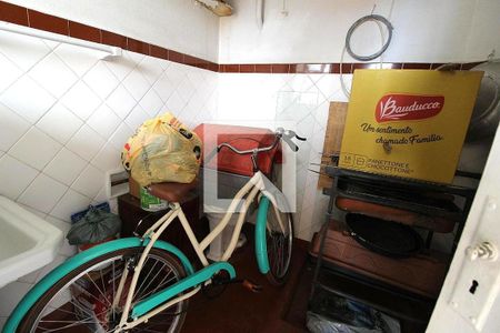Casa à venda com 3 quartos, 300m² em Vila Curuçá, Santo André