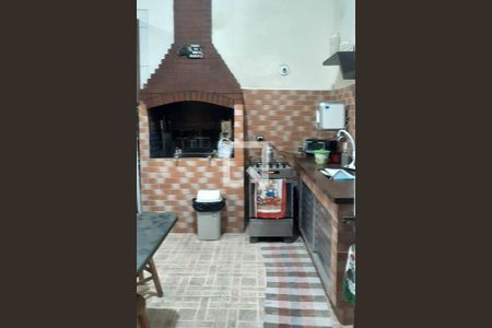 Casa à venda com 3 quartos, 252m² em Jardim Silvana, Santo André