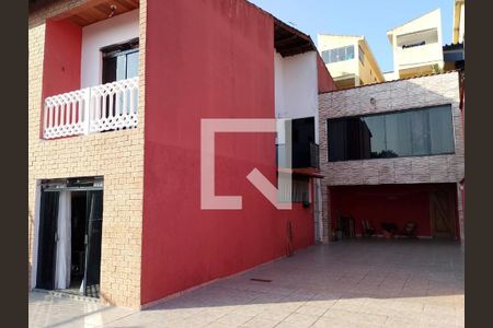 Casa à venda com 3 quartos, 150m² em Parque João Ramalho, Santo André