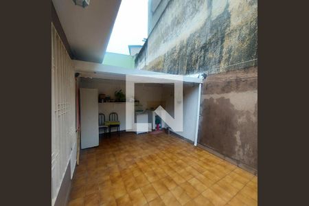 Casa à venda com 2 quartos, 164m² em Vila Vitória, Santo André