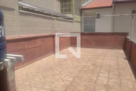 Casa à venda com 3 quartos, 300m² em Vila Curuçá, Santo André