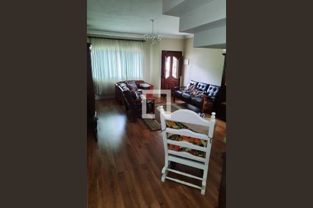 Casa à venda com 3 quartos, 200m² em Vila Curuçá, Santo André