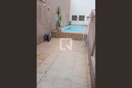 Casa à venda com 3 quartos, 200m² em Vila Curuçá, Santo André