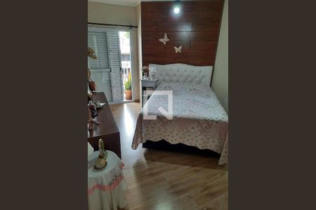 Casa à venda com 3 quartos, 200m² em Vila Curuçá, Santo André
