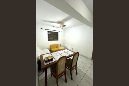 Casa à venda com 4 quartos, 300m² em Parque das Nações, Santo André