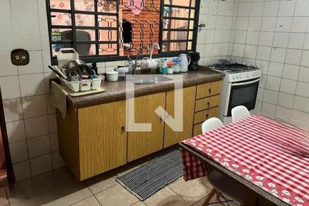 Casa à venda com 3 quartos, 125m² em Vila Curuçá, Santo André