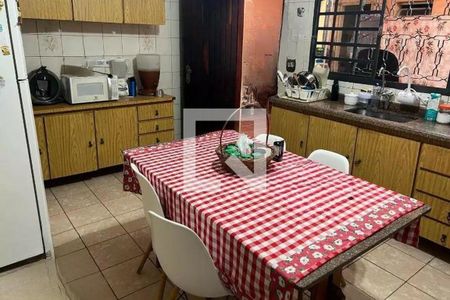 Casa à venda com 3 quartos, 125m² em Vila Curuçá, Santo André