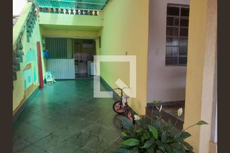 Casa à venda com 3 quartos, 262m² em Condomínio Maracanã, Santo André