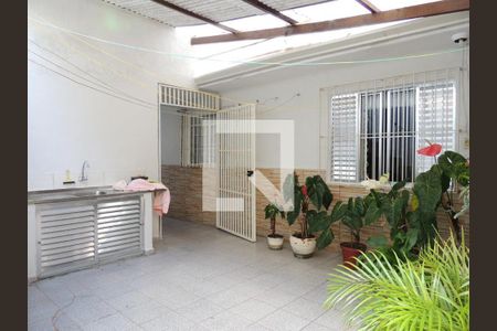 Casa à venda com 3 quartos, 259m² em Utinga, Santo André