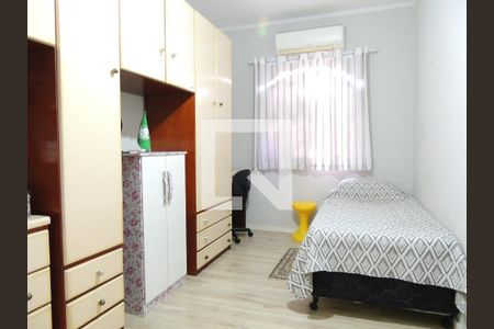 Casa à venda com 3 quartos, 259m² em Utinga, Santo André