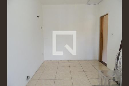Casa à venda com 3 quartos, 259m² em Utinga, Santo André