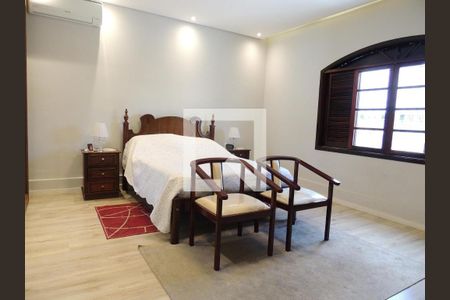 Casa à venda com 3 quartos, 259m² em Utinga, Santo André